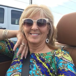 Meet your Posher, Donna